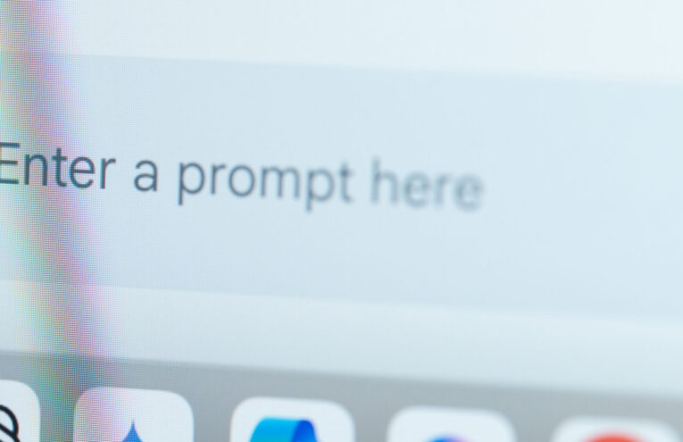 Enter new prompt in google Gemini on screen close up view